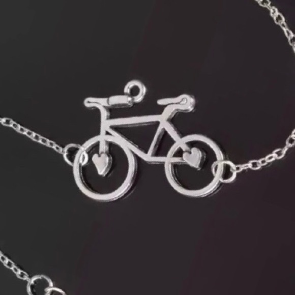 NEW!💙💎ADORABLE! 🚲 BIKE 🚲 BRACELET!💎💙HEARTS! - Picture 3 of 4